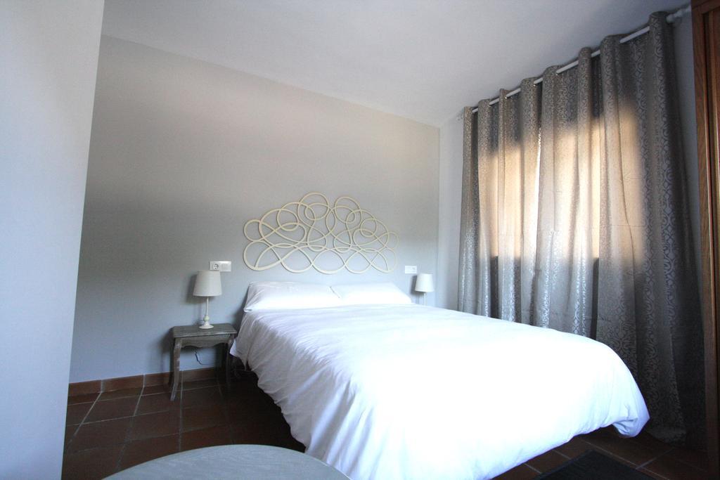 Apart-Hotel Selva Nevada La Virgen de la Vega Room photo